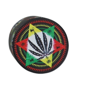 Młynek do Tytoniu Suszu Ziół CBD „Rasta Star” – gwiazda z liściem konopi