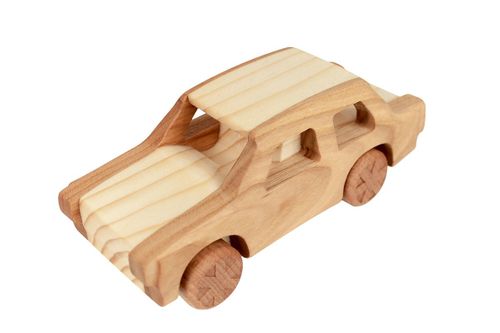 Samochód "Trabant 601" na Arena.pl