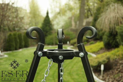 Grill ogrodowy na trójnogu PIOTR z rusztem stalowym 70 cm ES-ER na Arena.pl