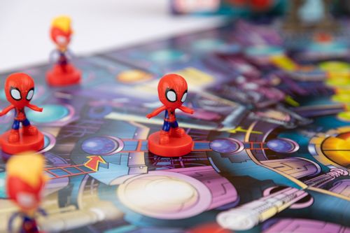 Gra Marvel Avengers Race Home Multi na Arena.pl