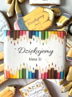 CIASTKO KREDKI I KOLORY SZKOLNY PREZENT DLA NAUCZYCIELA OD KLASY