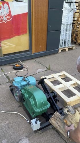 Łuparka do drewna opałowego pni korzeni gałęzi rębak bez napędu na Arena.pl