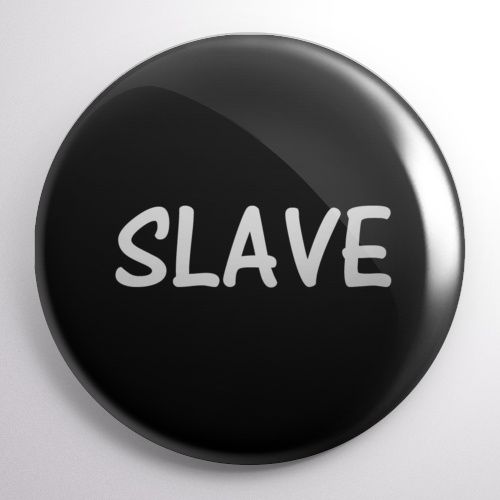 Przypinka SLAVE na Arena.pl
