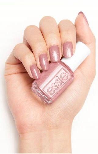 Essie Lakier 826 Pretty In Ink na Arena.pl