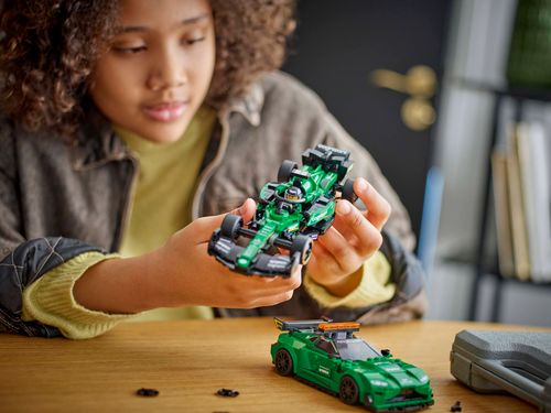 LEGO Speed Champions Samochód bezpieczeństwa Aston Martin i AMR23 76925 na Arena.pl