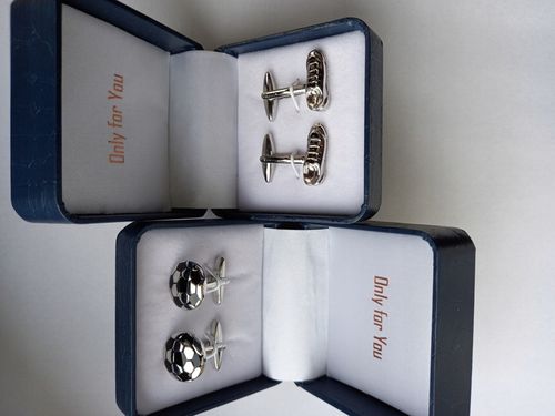 Srebrne spinki do koszuli Piłka Nożna Korkotrampki dla piłkarza kibica na Arena.pl