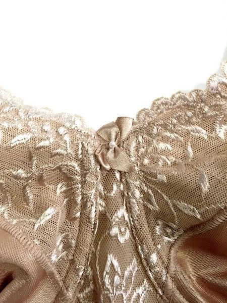 Biustonosz minimizer Triumph Ladyform Soft W X 75G zdjęcie 6