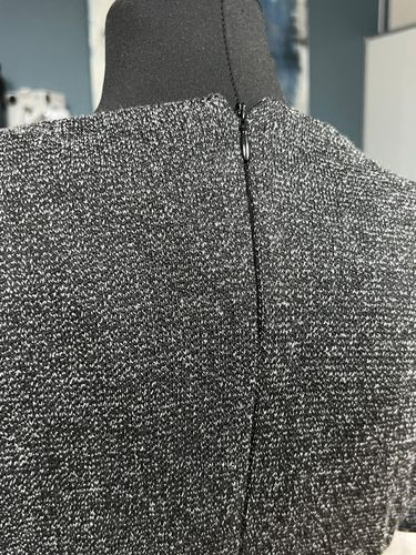 Sukienka do Kolana Casual Wygodna Stylowa Wytrzymała Czarna 42 na Arena.pl