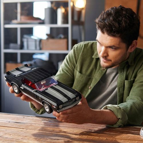 LEGO Creator Expert Chevrolet Camaro Z28 10304 na Arena.pl