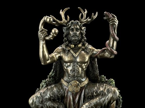 SIEDZĄCY NORDYCKI BÓG CERNUNNOS VERONESE (WU77059A4) na Arena.pl