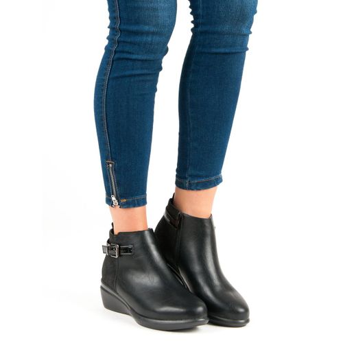 Czarne botki r.38 na Arena.pl