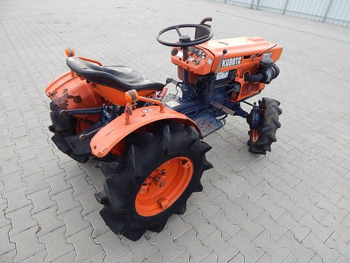Mini Traktorek Kubota B7001 4WD na Arena.pl