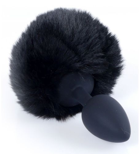 Korek z czarnym puszkiem na Arena.pl