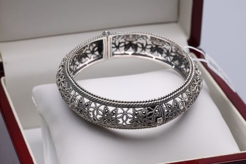 srebrna ażurowa bransoletka typu bangle z markazytami - 18cm - bdm2867 na Arena.pl