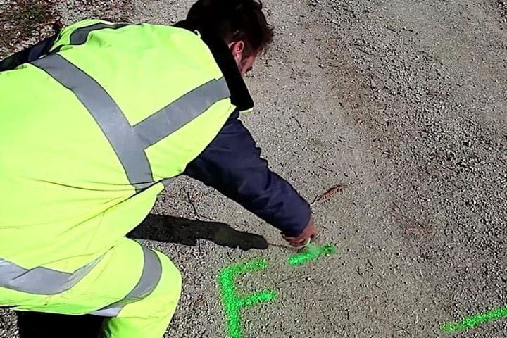 FARBA GEODEZYJNA SPRAY SOPPEC TRACK MARKER 12szt zdjęcie 13