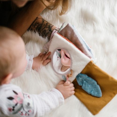 KSIĄŻECZKA SENSORYCZNA EDUKACYJNA MIĘKKA ZAWIESZKA 0+ 1531 BABYONO na Arena.pl