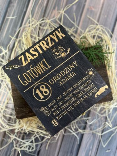 Zastrzyk gotówki prezent na urodziny 18 30 40 50 60 śmieszny pudełko grawer na Arena.pl