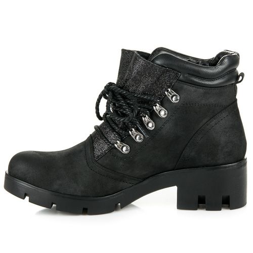 Wiązane traperki r.41 na Arena.pl