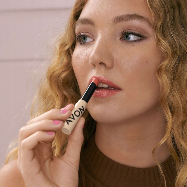 Avon – balsam do ust Nude zdjęcie 5