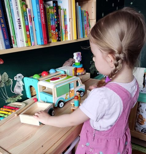 ADAMTOYS KAMPER DLA DZIECI POJAZD PODRÓŻNY AUTKO ZABAWKOWY POJAZD SURF VAN na Arena.pl