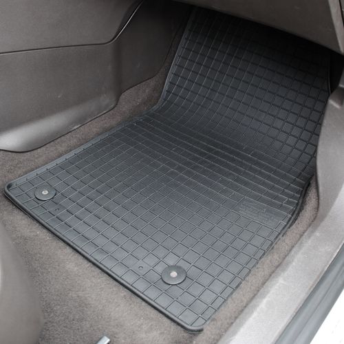 Dywaniki dedykowane do Chevrolet Orlando TUNEL na Arena.pl