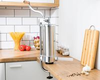 NADZIEWARKA DO KIEŁBAS WĘDLIN 3KG INOX WYCISKARKA MIĘSA SZPRYCA PIONOWA