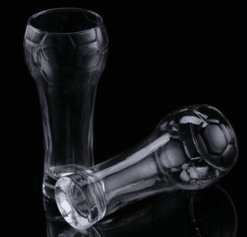 Piłkarska szklanka na Arena.pl