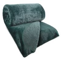 Narzuta zielona futrzana Nina 220x240 cm miękka i ciepła elegancka