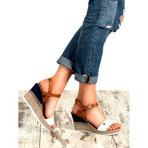 Modne Sandałki r.38 na Arena.pl