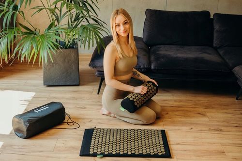 MATA ZDROWOTNA DO AKUPRESURY Z KOLCAMI + PODUSZKA na Arena.pl