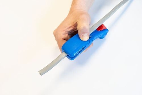 Ściągacz izolacji do kabli płaskich i okrągłych WEICON / MADE IN na Arena.pl