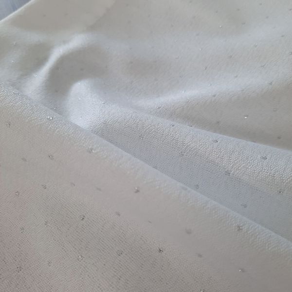 Obrus dekoracyjny ELLEN 85x85 Eurofirany biały w srebrne kropki zdjęcie 9