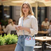 Torebka Sakiewka Błękitna z Motywem Ludowych Kwiatów – Handmade