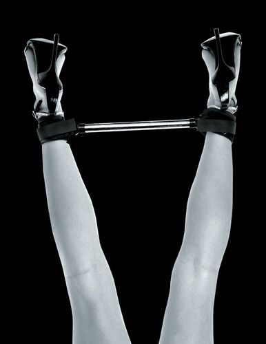 Kajdanki Z Rozpórką - Fetish Fantasy Series Spreader Bar na Arena.pl