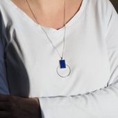 Naszyjnik srebrny z Lapisem Lazuli w kształcie prostokąta