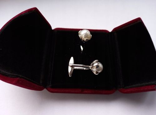 Srebrne spinki do mankietów Exciting z Perłą na Arena.pl