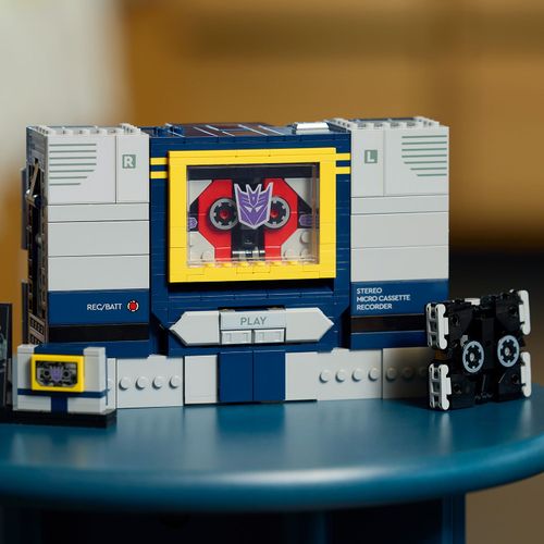 Klocki LEGO Icons 10358 Transformers: Soundwave na Arena.pl