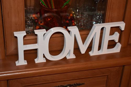 Napis 3D HOME na Arena.pl