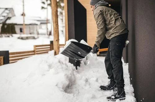 Szufla do śniegu Solid Fiskars 1052525 na Arena.pl