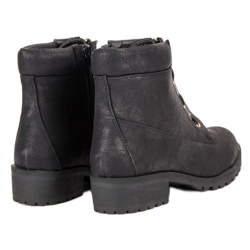 Traperki r.39 na Arena.pl