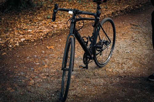 LAMPKA ROWEROWA PRZÓD NA KIEROWNICE ŚWIATŁO LED OŚWIETLENIE ROWER USB VAYOX na Arena.pl