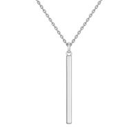 srebrny minimalistyczny naszyjnik z prostopadłościanem
