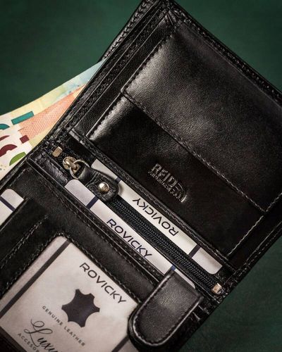 zestaw prezentowy: elegancki, skórzany portfel męski i brelok - rovicky na Arena.pl