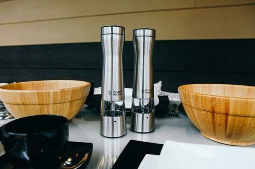 RUSSELL HOBBS ZESTAW MŁYNKÓW DO SOLI I PIEPRZU na Arena.pl