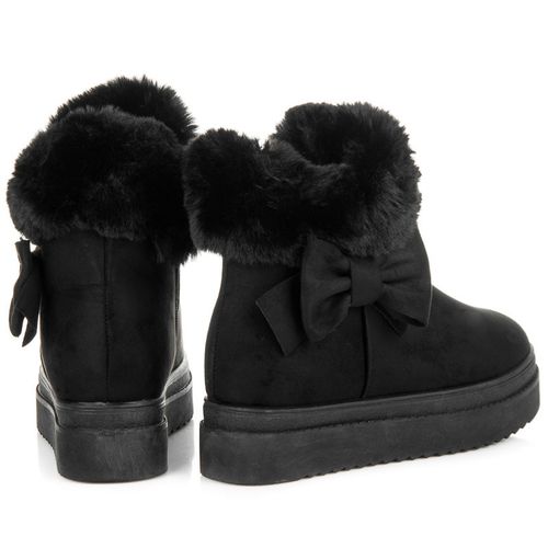 Śniegowce na platformie r.39 na Arena.pl