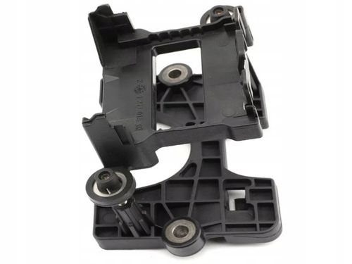 UCHWYT MOCOWANIE Przedniego RADARU VW PASSAT B8 SUPERB III 3V 2015- na Arena.pl