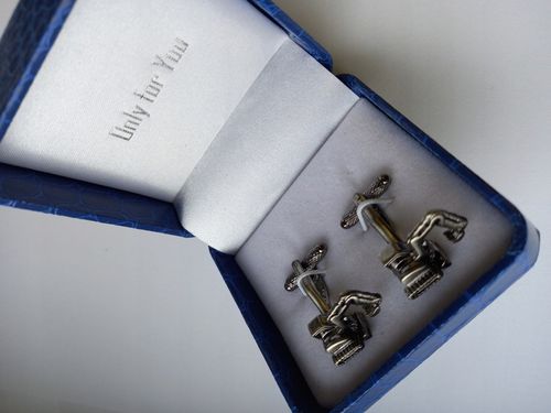 Tytanowe spinki do mankietów Koparka Buldożer na Arena.pl