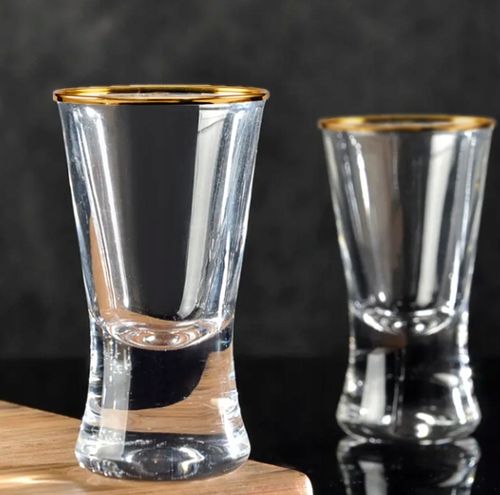 OSZUKANE KIELISZKI do wódki z GRAWEREM 15 ml POZŁACANE para młoda klasyczne na Arena.pl