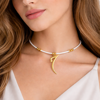 biały kauczukowy choker z zawieszką (c25/jes/205au)