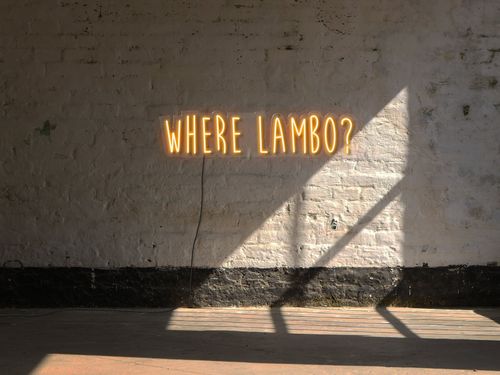 Napis LED Where Lambo? na Arena.pl